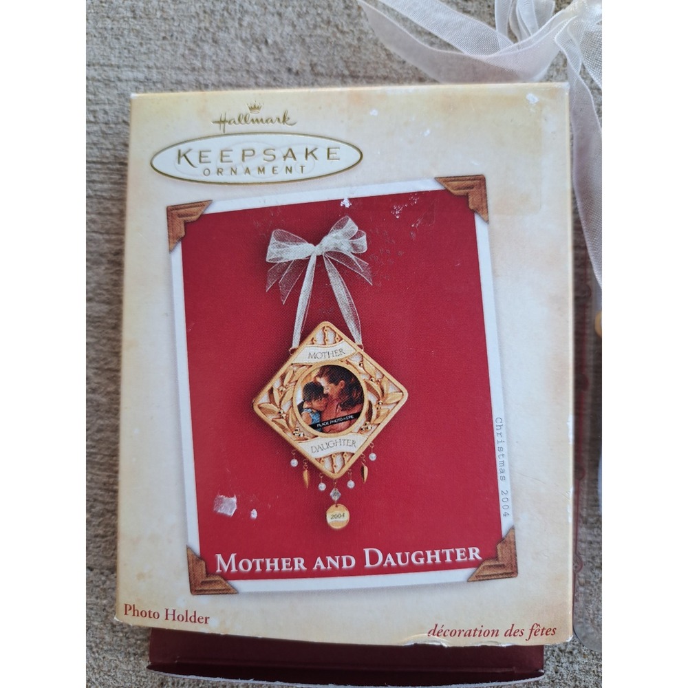 Hallmark Keepsake Christmas Ornament Photo Picture Holder Mother Daughter Boxed